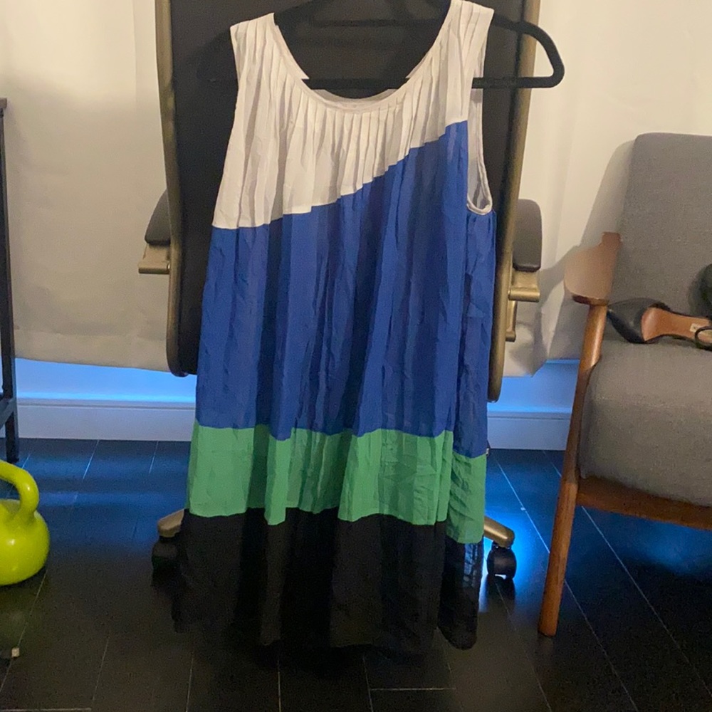 Bebe dress